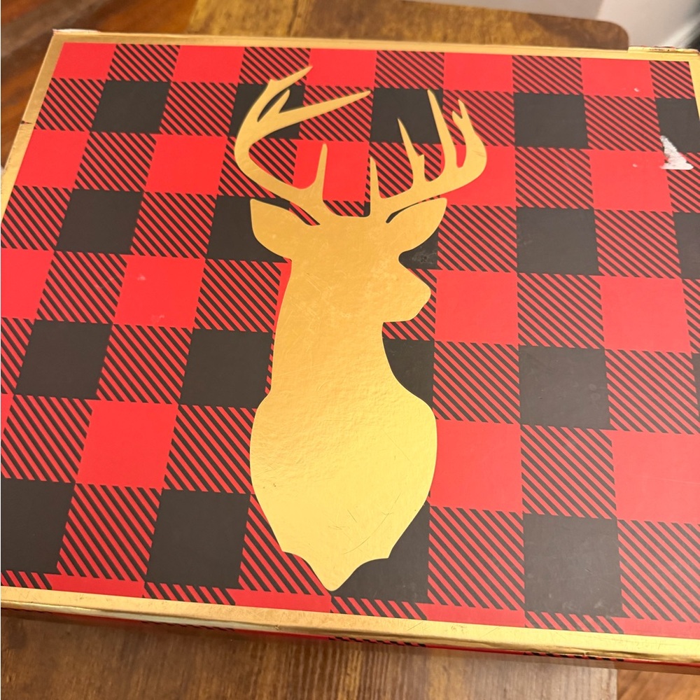 Box Gold Deer Plaque on Red Buffalo Check Party Decoration